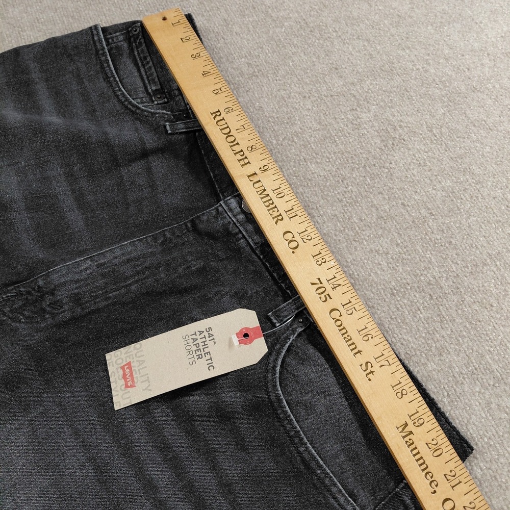 Levis 541 Athletic Taper Mens 40 Denim Shorts Black Fade Wash 10" Inseam NEW - Picture 5 of 11